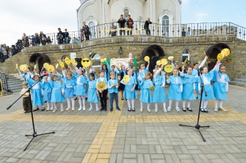 Состоялся Пасхальный концерт младшего детского хора «Колокольчики»
